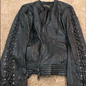 Sculls Genuine Leather size L Excellent condition